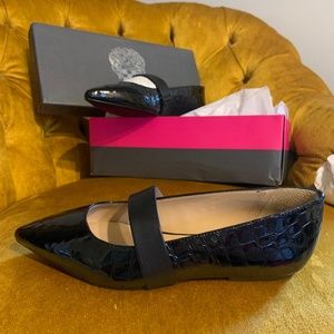 Vince Camuto flats brand new in box